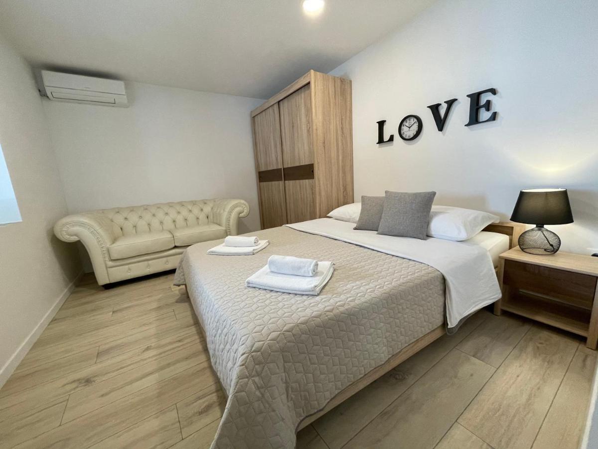 Apartments Nona Πούλα Εξωτερικό φωτογραφία