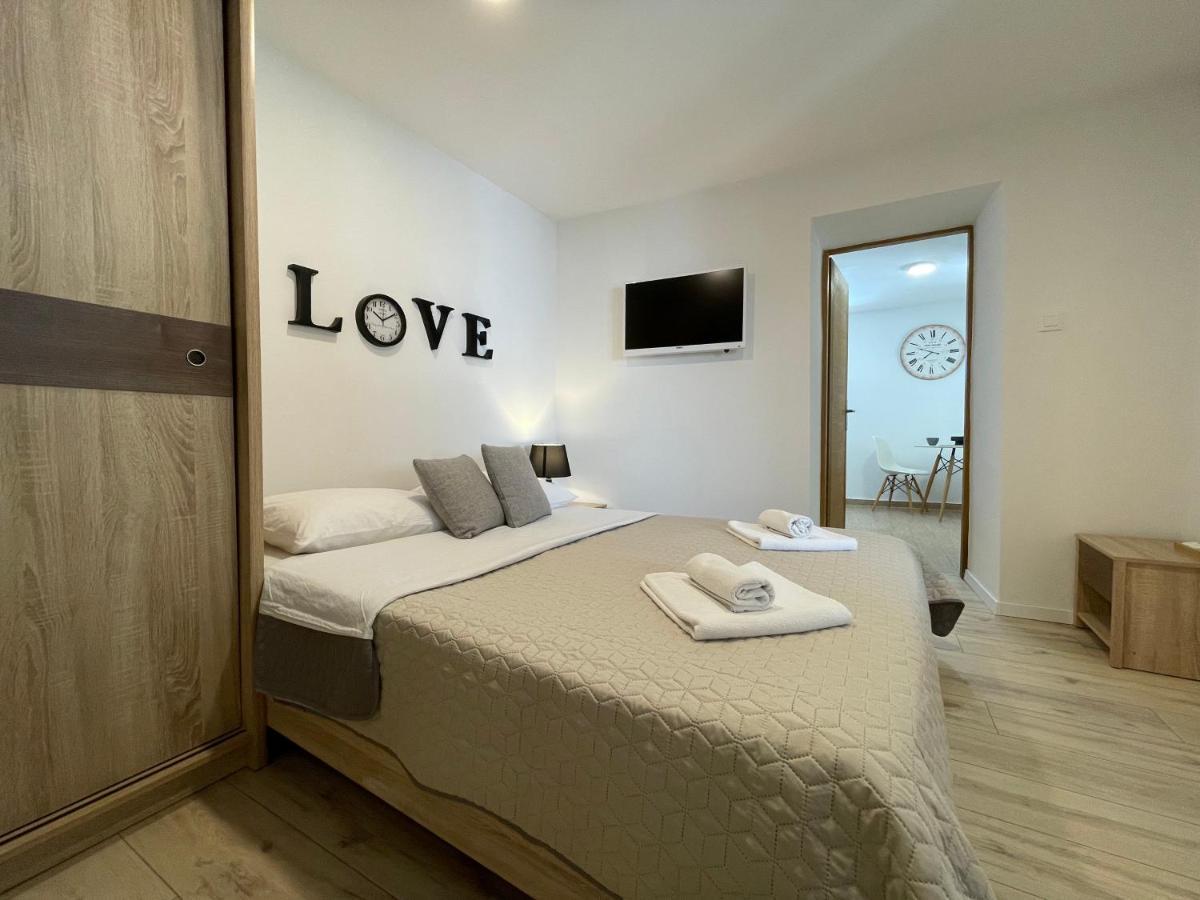 Apartments Nona Πούλα Εξωτερικό φωτογραφία