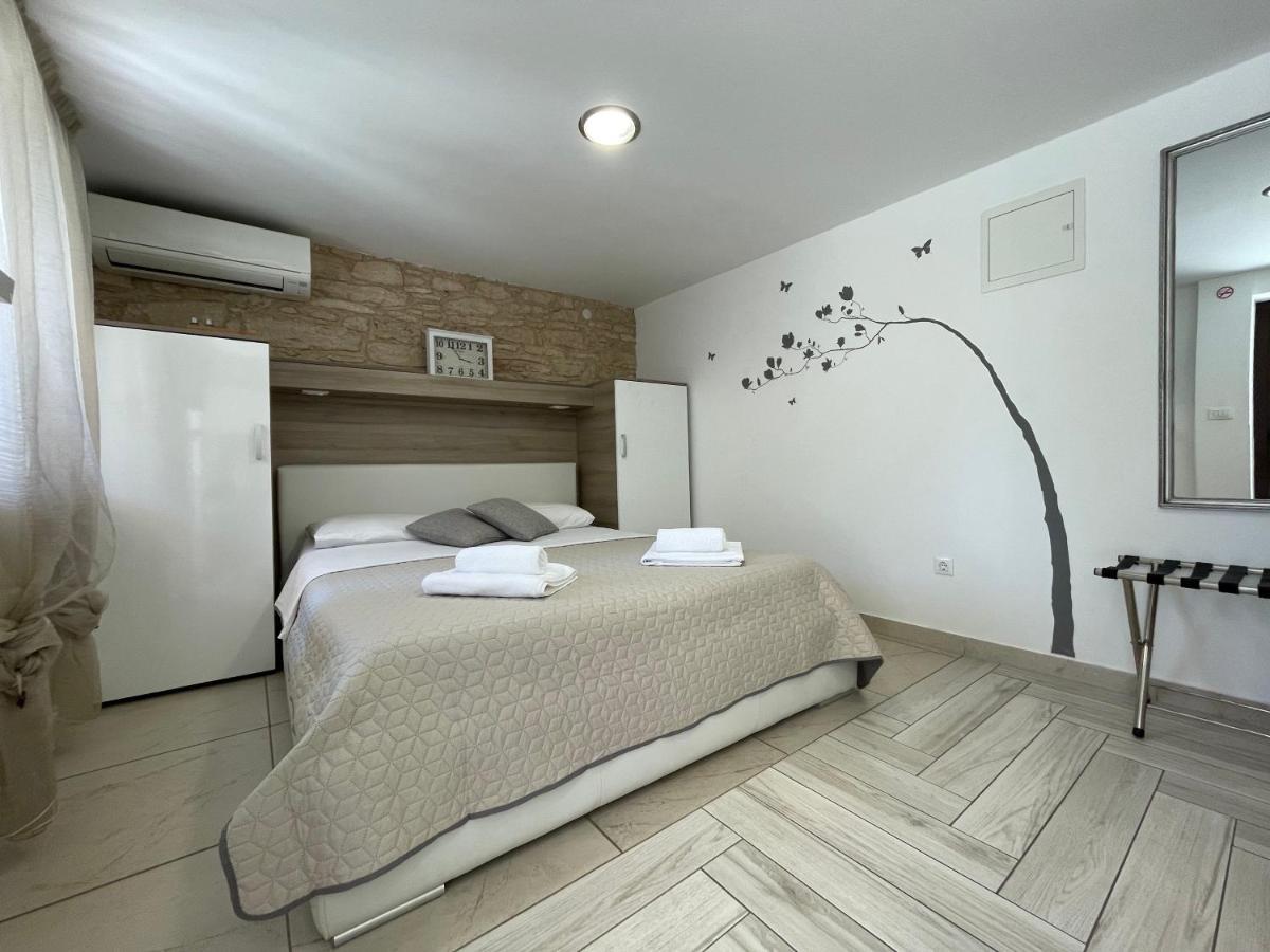 Apartments Nona Πούλα Εξωτερικό φωτογραφία